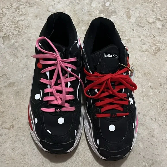 Adidas Hello Kitty Astir Size 7 Women’s Sneaker Shoe Limited Edition Black - Picture 2 of 8